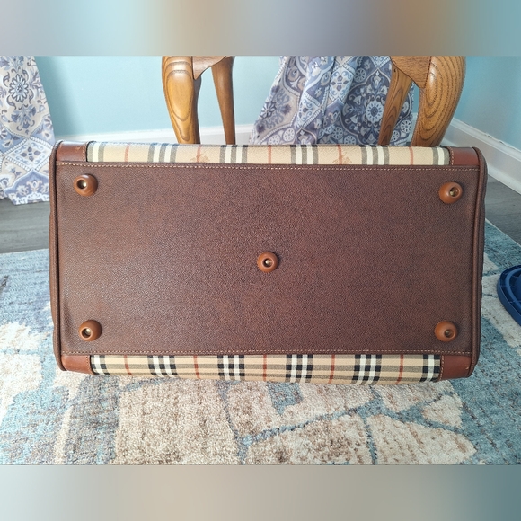 Rare Vintage Burberrys Haymarket Duffle Doctor Bag - Picture 9 of 15